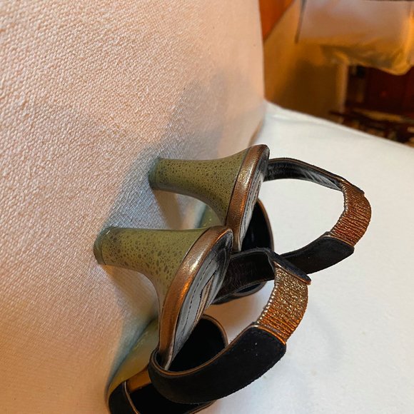 Dries Van Noten Black Suede Slingback Pumps 37 - Picture 4 of 11